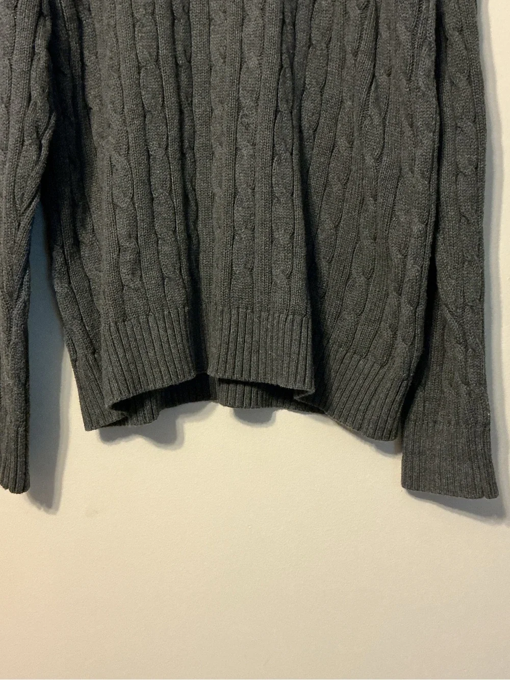 Old Navy Men's Dark Gray Cable Crewneck Sweater